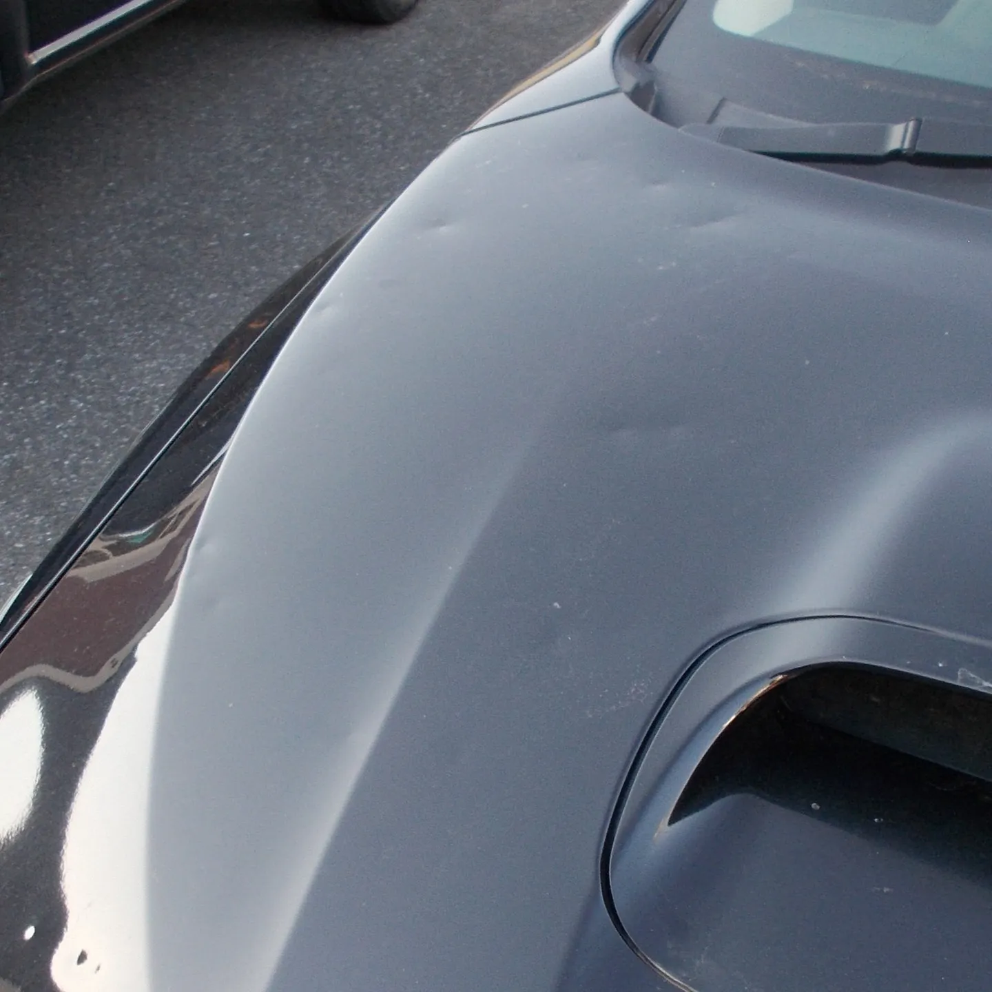 全国自動車雹害対策チーム本部のタキザワ自動車です。