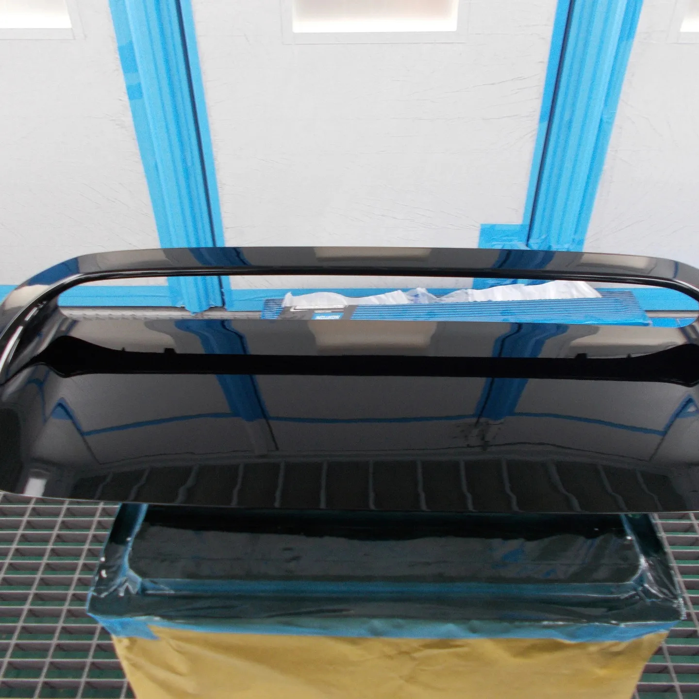 全国自動車雹害対策チーム本部のタキザワ自動車です。