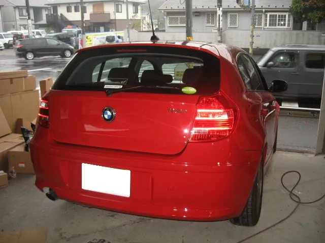 BMW 116i　リヤバンパー修理バックドア修理