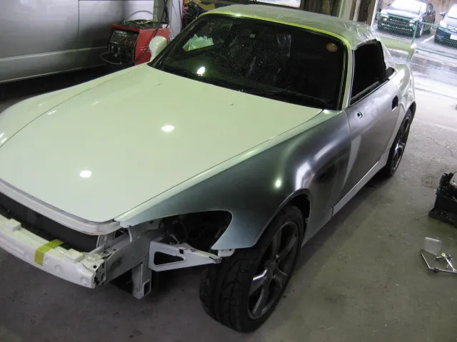 ホンダ　Ｓ２０００　左側面板金塗装修理　フェンダードア交換